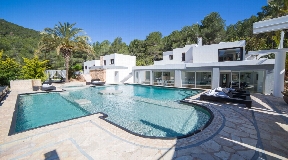 Great real estate only 6 km from Ibiza town with incredible views for sale