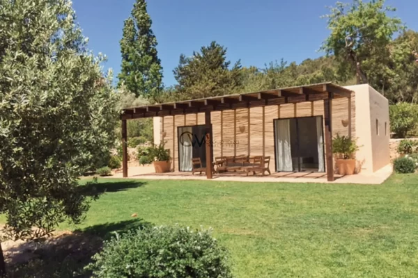 Charmante Finca im traditionellen Stil mit atemberaubender Aussicht und wunderschönem Garten