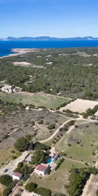 Très belle villa à Migjorn dans une oasis tranquille à Formentera