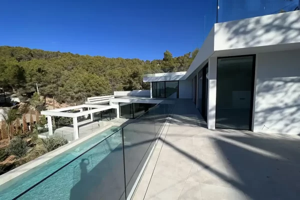 Wunderschöne Villa mit 5 Schlafzimmern und Blick auf das Meer und den Sonnenuntergang