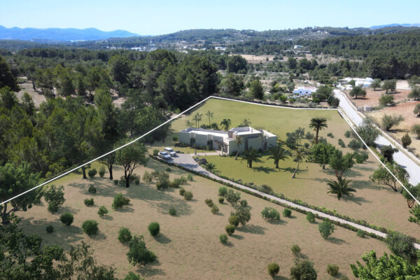 Wunderschöne Villa im Ibiza-Stil im Bau