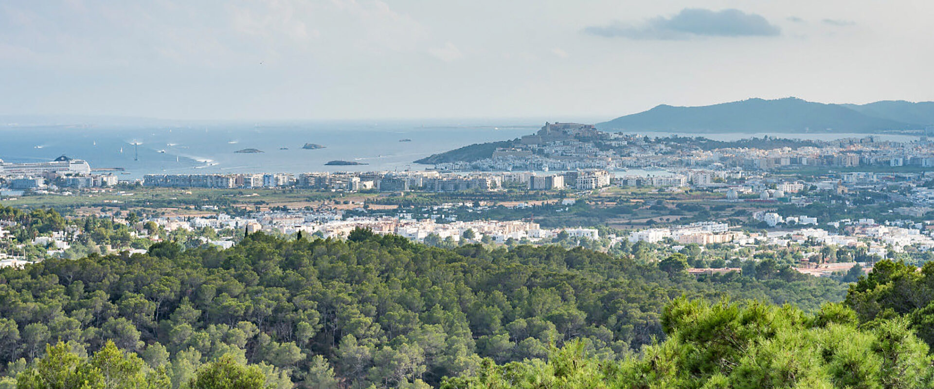 Villa with Panoramic Sea and Dalt Vila Views