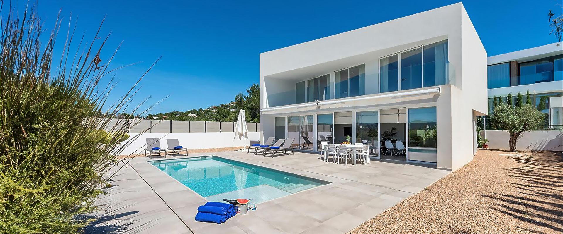 Luxury 4-Bedroom Modern House Near Talamanca and Ibiza to rent